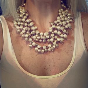 Stella and Dot Pearl Bib necklace
